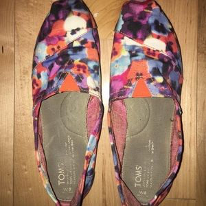 Gently used Toms!